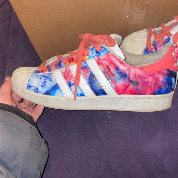adidas Women's Pink and Blue TieDye Sneakers tag says size 7 but fits larger!⬇️ - Picture 2 of 3